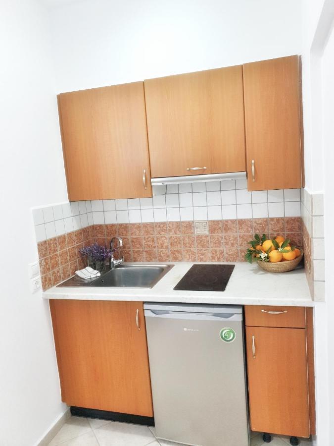 Orange Apartments Василики Екстериор снимка