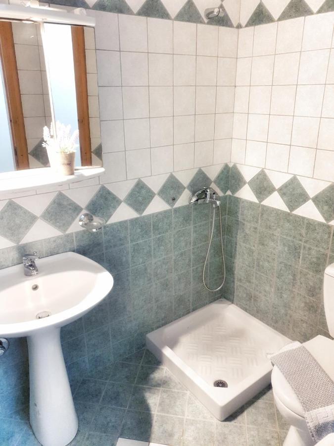 Orange Apartments Василики Екстериор снимка