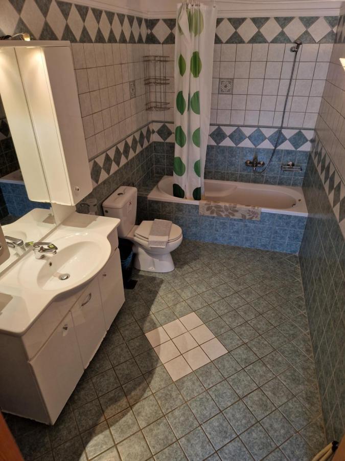Orange Apartments Василики Стая снимка